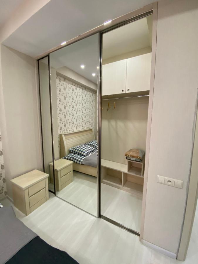 Apartment Vake Tbilisi Esterno foto